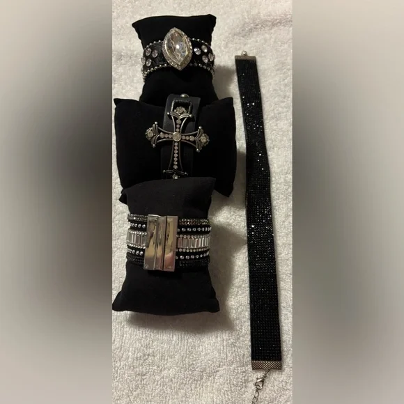 4 Piece Fashion Jewelry Set - Picture 1 of 6